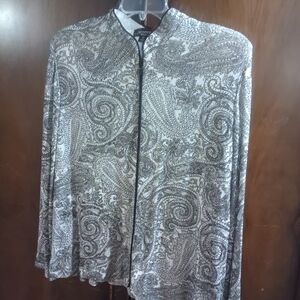 R & M Richards Elegant Black and Gray Paisley Cape